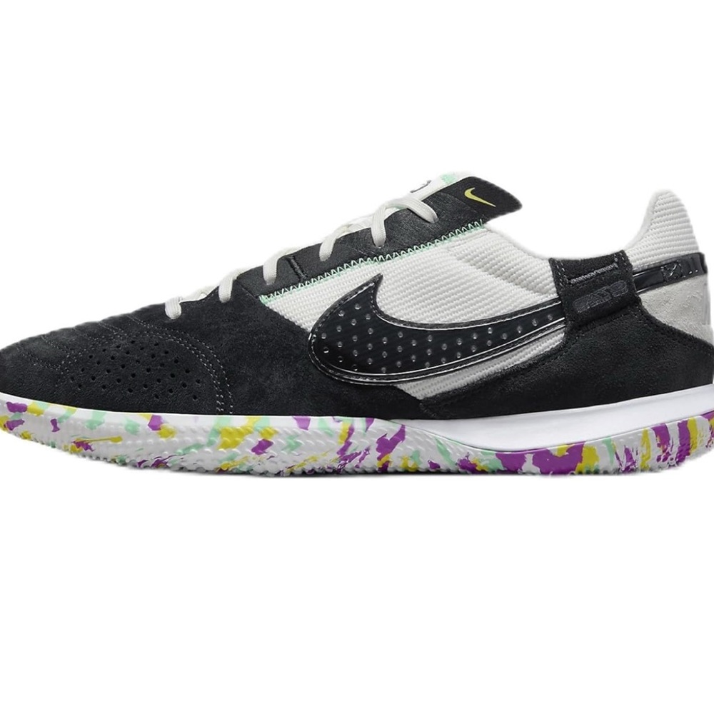 Nike Black and White Sneakers with Multicolor Sole